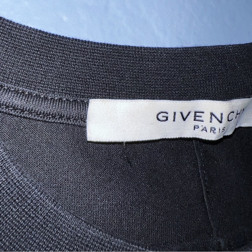 Givenchy Lambleather Patch Tee Shirt Size Small - image 4
